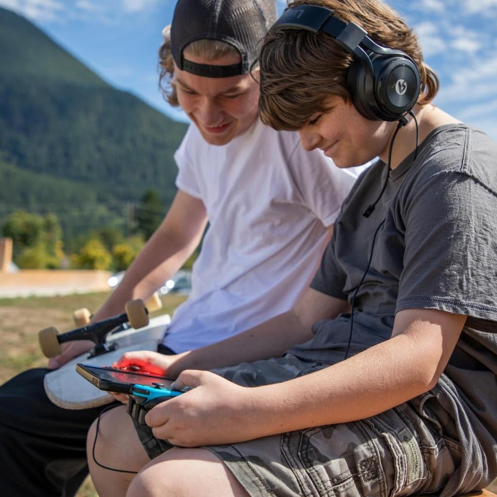 ORION by HD IPS Gaming-Monitor mit Speicher für Nintendo Switch-Konsole, kompatibel mit DVD, USB, HDMI, tragbarer Gaming-Monitor mit zweitem Aufwärtsschalter, 11,6 Zoll