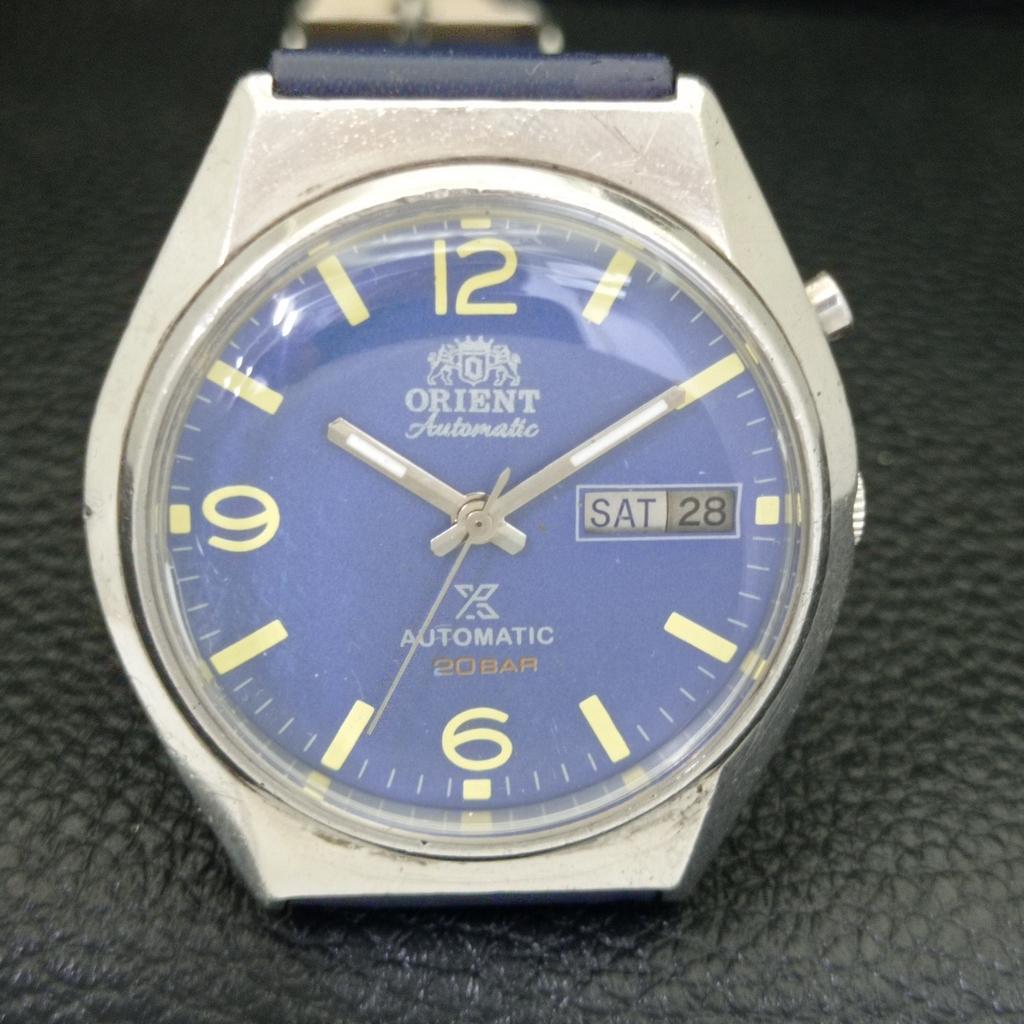 AUTOMATIC VINTAGE ORIENT 46941 JAPAN MENS BLUE COLOR DIAL WATCH a500745-5 R154-a500745