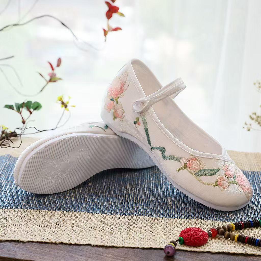 Damenschuh im ethnischen Stil, flache Sohle, bestickt, weiche Sohle, rutschfest, flache runde Spitze, Schnallenriemen, Hanfu-Schuhe, Mary-Jane-Schuhe