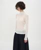 INSILENCE WOMEN Line Point Turtleneck Ivory