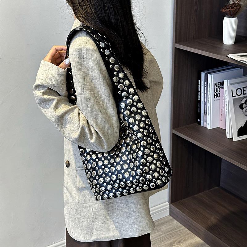 2025 Koreanische Mode Vielseitige Damen Nieten Handtasche