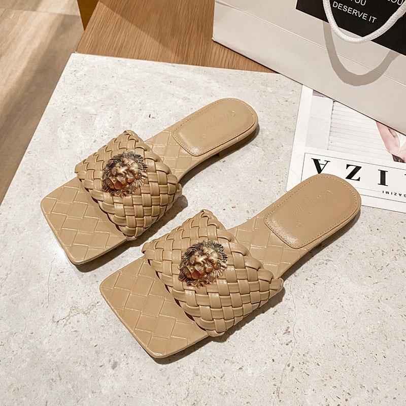 Fashion NEW Designer women's slippers Woven sexy sandals Thick backless women wear large sizes of cowhide T38