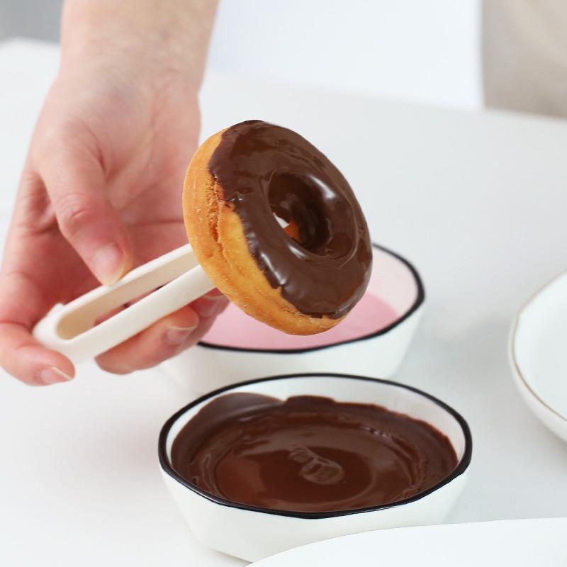 Diy Creative Donut Mold Cake Decorating Tools Kitchen Baking Accessories Doughnuts Cooking Cutter Desserts Bread Cutting Maker