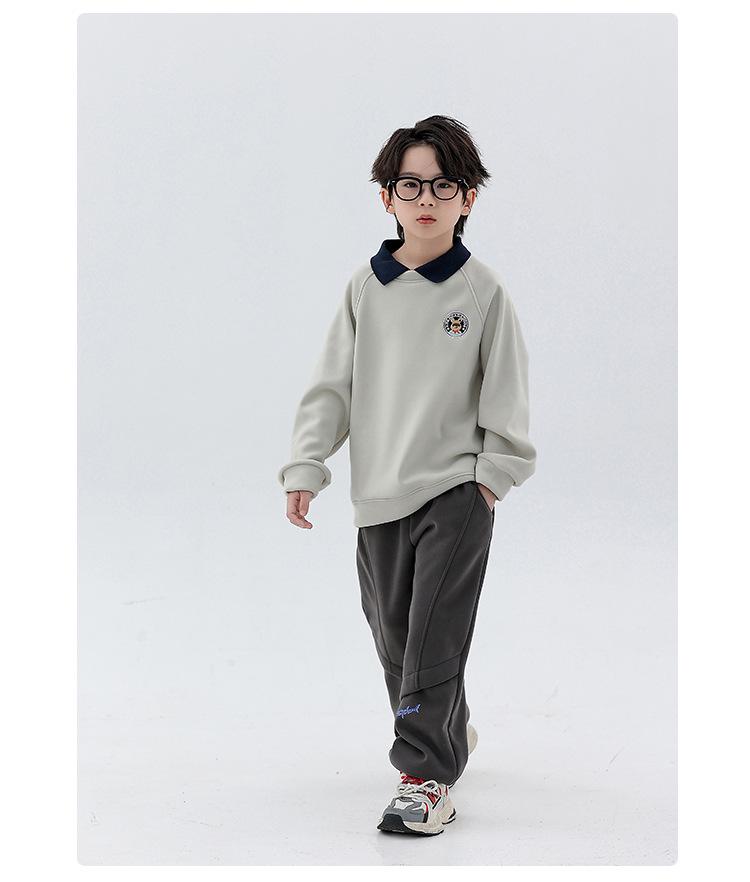 Jungen Hoodie mit Fleece-Futter - 2025 Herbst/Winter Warmes Oberteil für Kinder mit lockerem Revers, Mittlere/Große Größen, Trendiges Design
