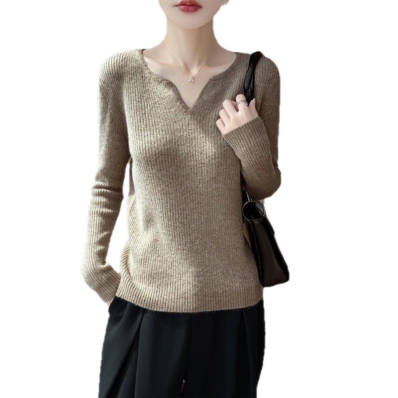Women's Ribbed Wool V-Neck Sweater, Slimming Fit, Autumn/Winter Pullover