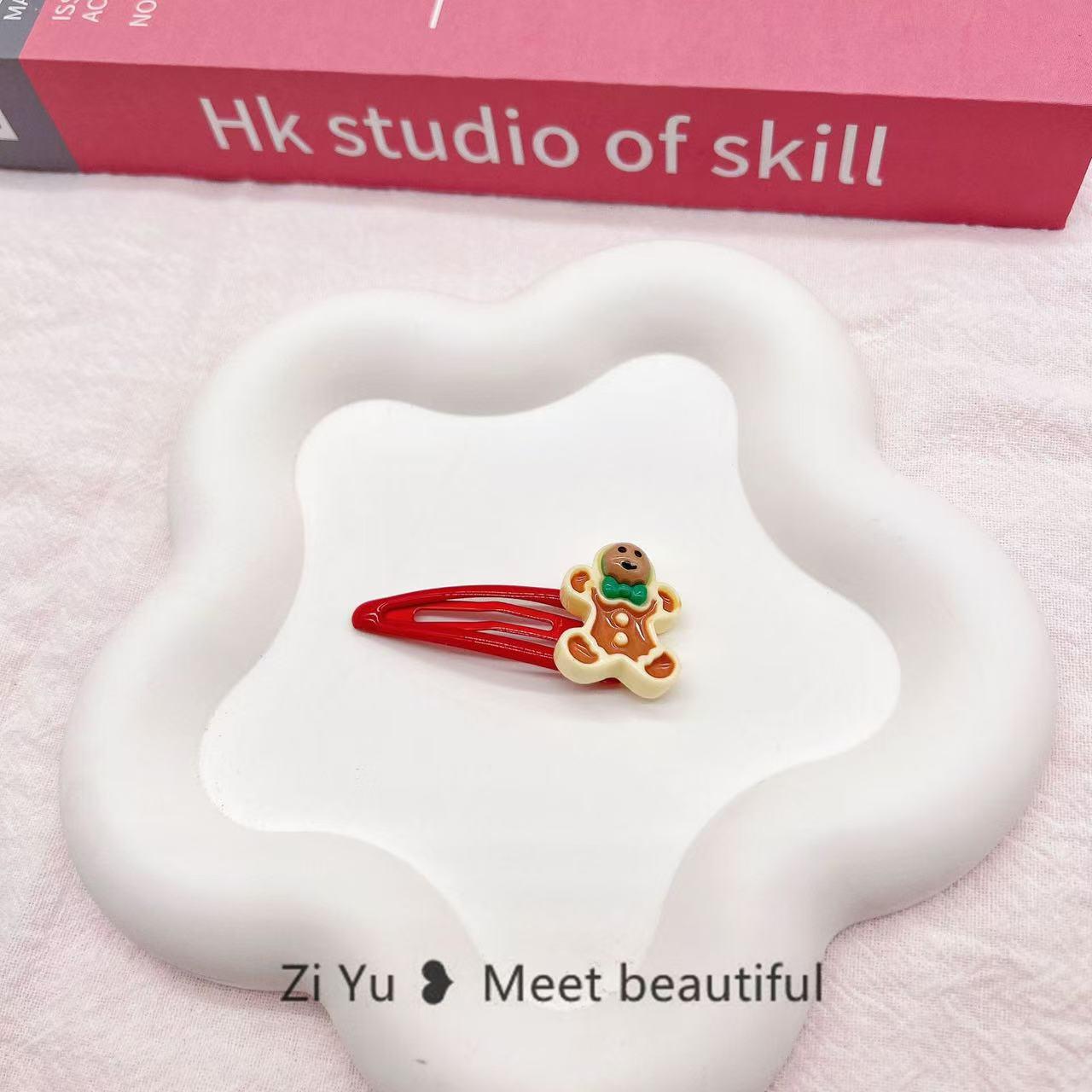 

Adorable Christmas Hair Clips for Kids - Santa Cartoon Accessories, Festive Holiday Headdress