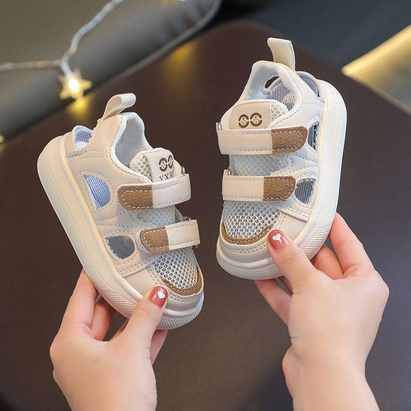 

Модная детская обувь, летние новые детские туфли, сандалии для мальчиков на мягкой подошве, простые детские туфли для ходьбы, нескользящие сандалии для девочек 25insole15.5cm бежевый