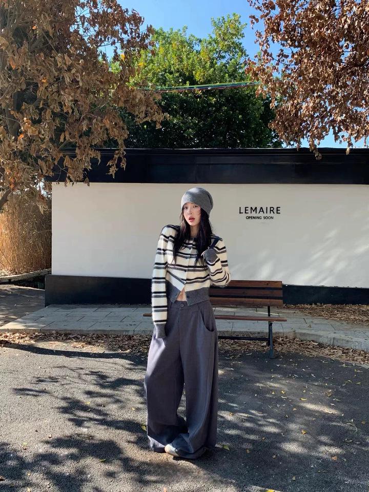 2025 Autumn/Winter Women's Korean Style 100% Wool Striped Cardigan Sweater - Round Neck, Comfortable Knit