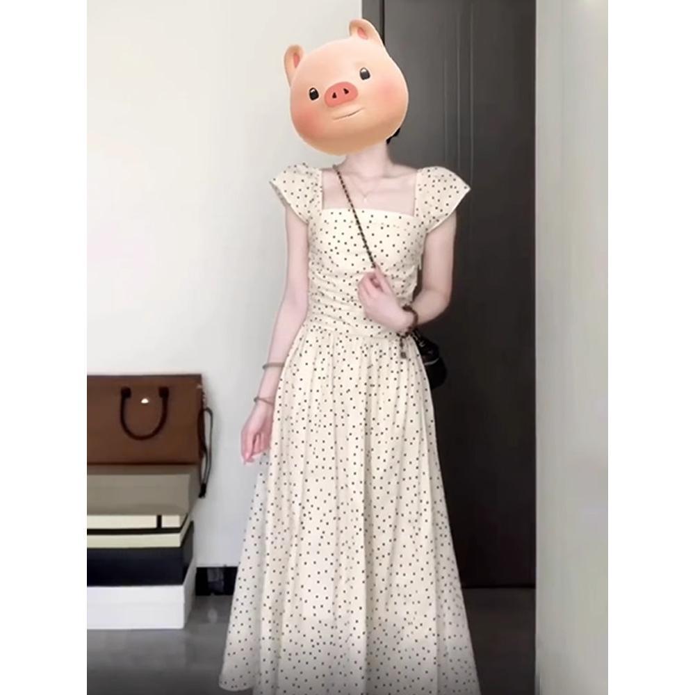 

Spring French Cap Sleeve Polka Dot Dress: Elegant Waist-Hugging Long Dress with a Unique Design. L (50-55 kg)