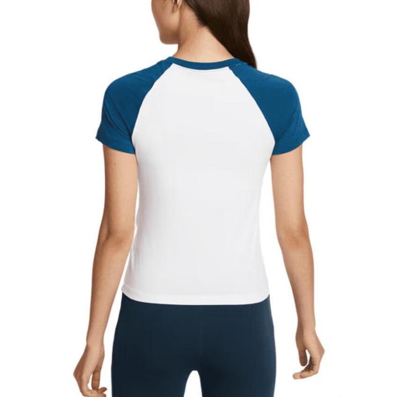 Nike Chill Slim Raglan sleeve T shirt HV4993-100