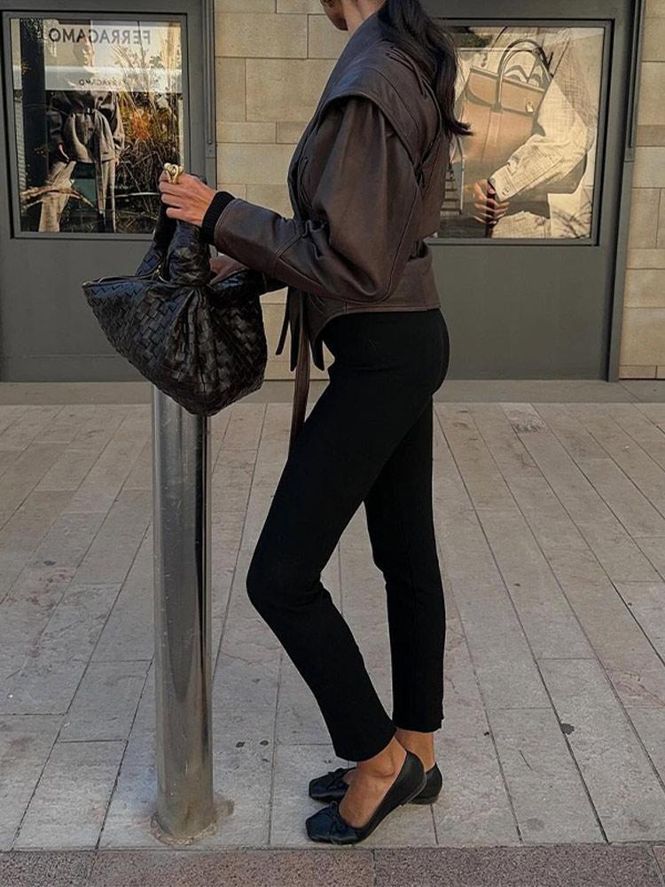 Módní kožená dámská krátká bunda s páskem, klopovým límcem a dlouhým rukávem, motorkářský kabát pro dámy, zimní teplé streetové svrchní oblečení