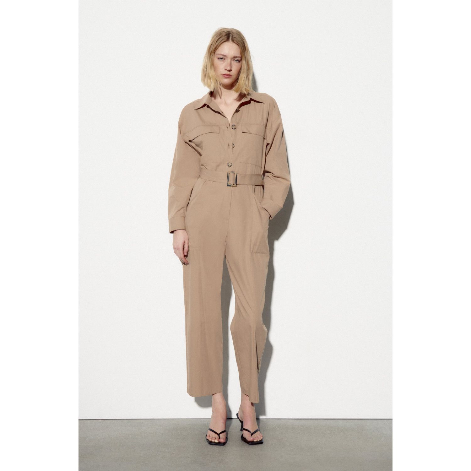 

JUMPSUIT WITH BELT