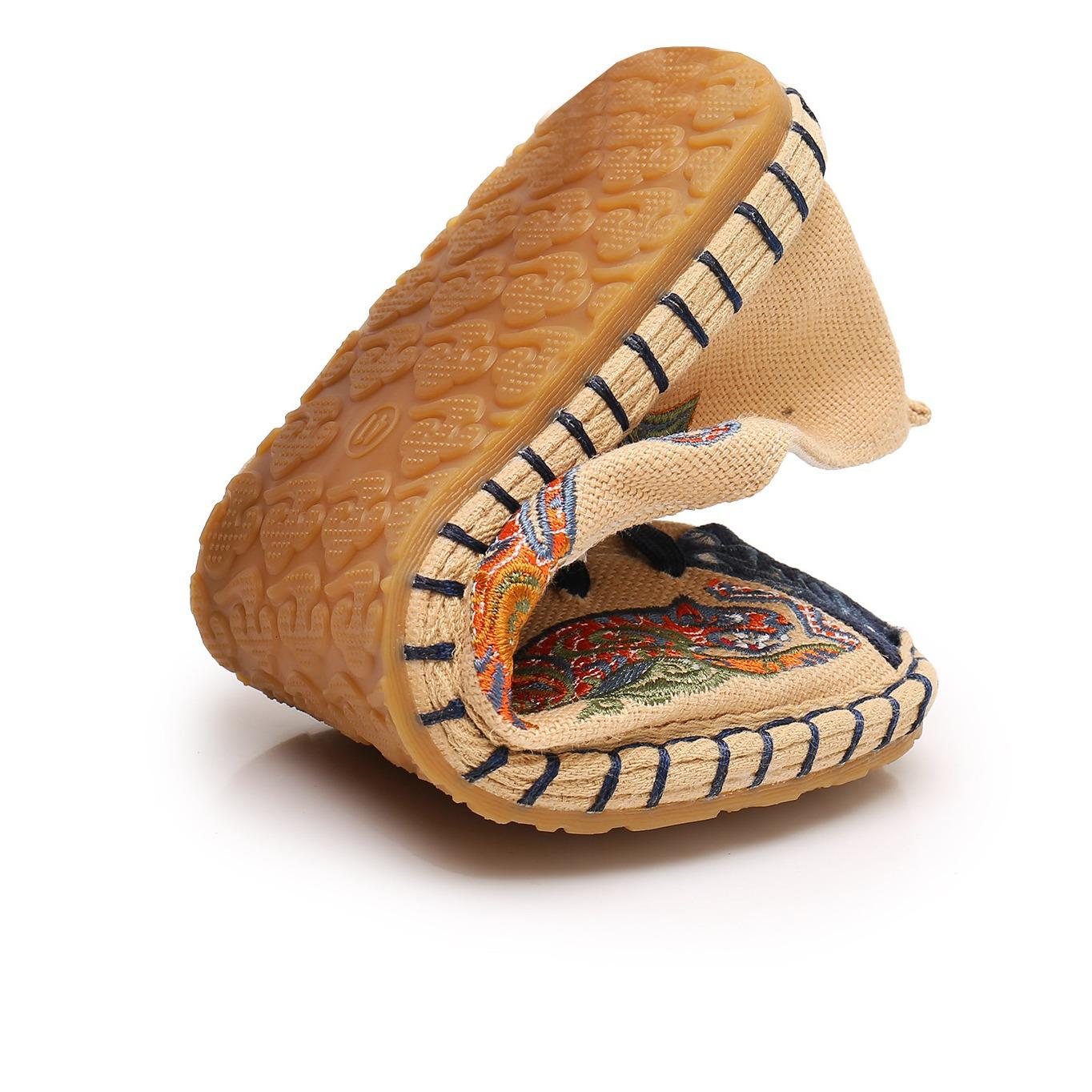Китайский стиль Мужские и женские одинаковые вышитые туфли из ткани лазаньи — фото 5