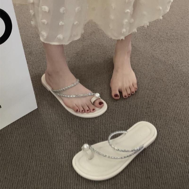 Women's outerwear with diamond slippers, skirt sandals, fashionable rhinestone soft-soled super fairy, beautiful sandals for going out in summer