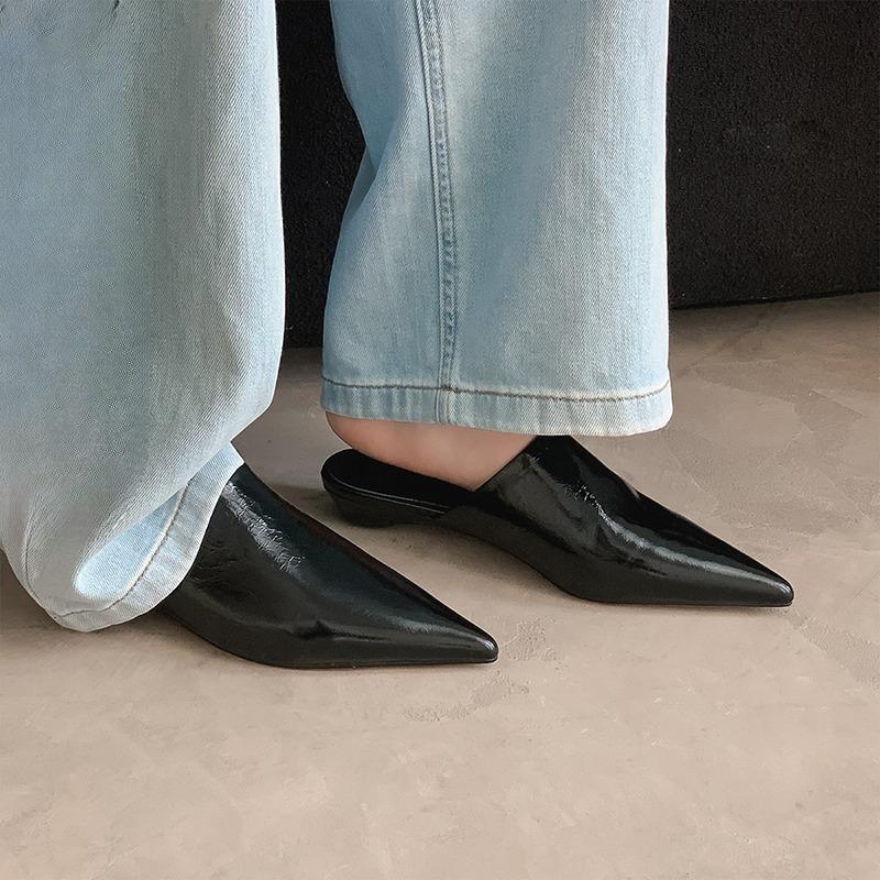 High-end Semi-slippers for Women Spring and Summer Retro Pointed Toe Deep Mouth One-foot Slip-on Baotou Slippers for Outer Wear