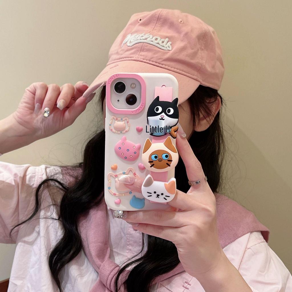 Premium Silicone Cartoon Cat Wristband Case for iPhone 17 Pro