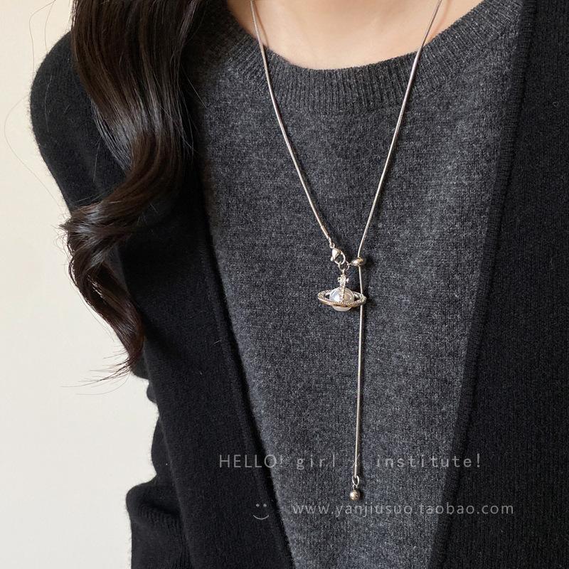 Simple Metal Square Pendant Necklace Women's High-end Light Luxury Niche Sweater Chain Long Pull Adjustable Accessories
