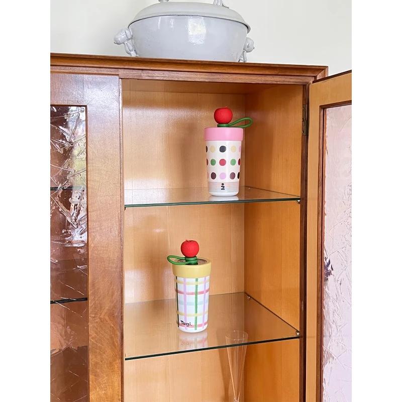 Taggar. 'i' Föreställ dig Apple Dubbeldryck Isolerad Termosmugg