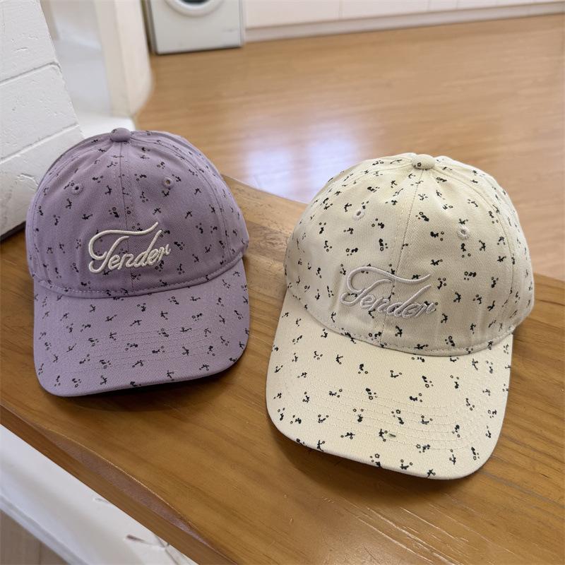 Small floral printing baseball cap women's spring summer embroidery letter curved brim cap casual versatile showing small face