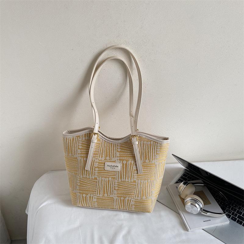 Striped canvas bag women's large-capacity new autumn and winter versatile casual shoulder bag college student class tote bag