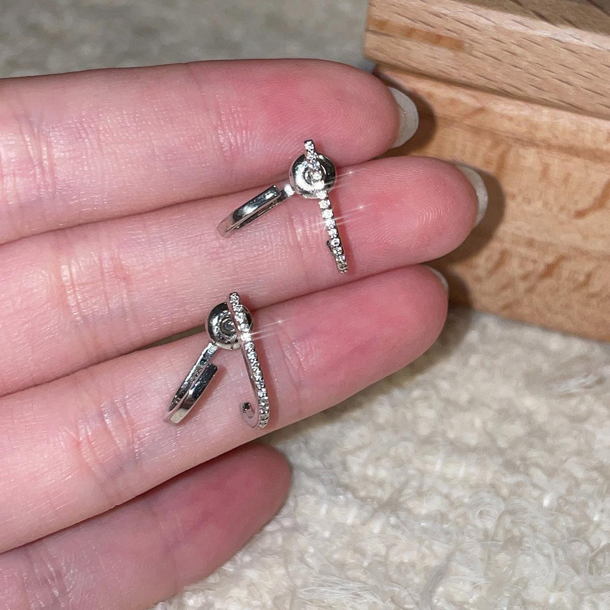 

Серьги-гвоздики из серебра 925 пробы с цирконием, универсальные женские минималистичные серьги-гвоздики для многоразового ношения, серьги Niche Premium Cold Wind 925 silver needle