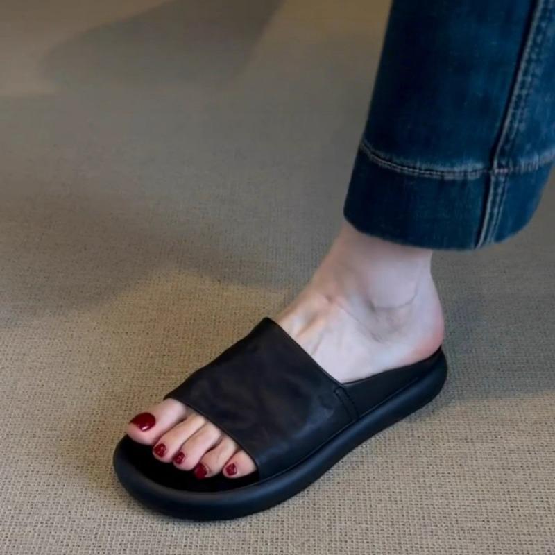Thick-soled Women's Shoes Versatile Flip-flops for Outerwear