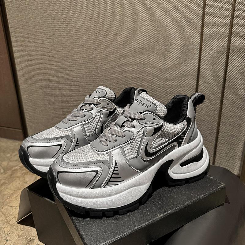 

Zhao Lusi same style~ silver dad shoes women s 2025 autumn and winter thick-soled heightening sports and leisure women s running shoes, spot 35