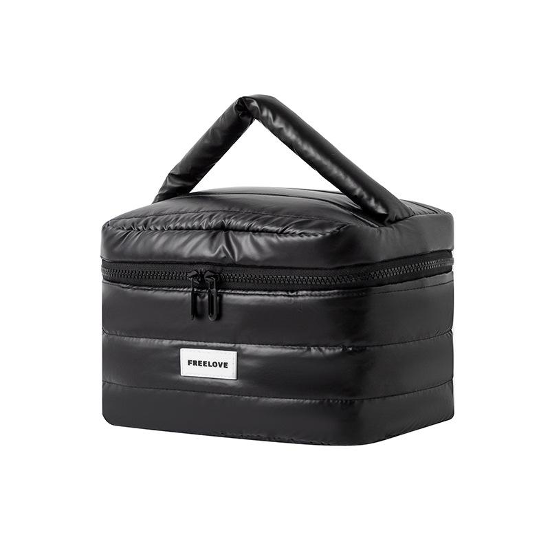 

Bei Lian Women s Large Capacity Makeup & Skincare Travel Bag 23*15.5*16.5 cm