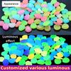 Glow-in-the-Dark Garden Stones Colorful Decorative Aquarium Pebbles Fish Tank Rocks 0.8-1.1cm Luminous Pebbles for Outdoor Walkway Aquarium Landscape