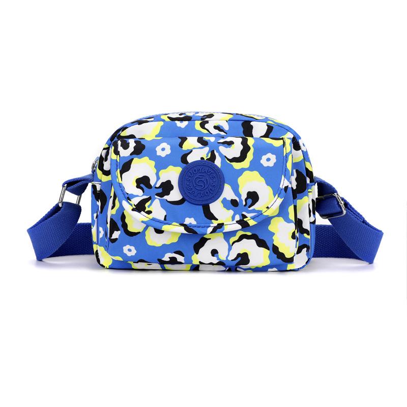 

Нейлоновая сумка с принтом. Цветочная сумка. Маленькая квадратная сумка с несколькими отделениями. Многослойная сумка.