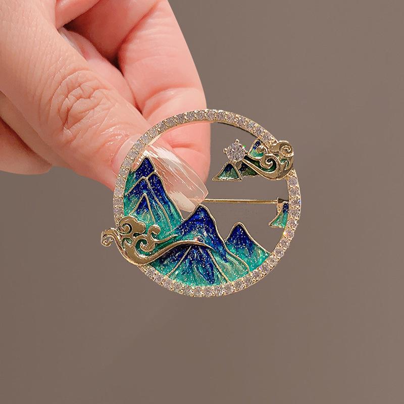 

Exquisite Women s Chinese Landscape Brooch: Creative Suit Pin & High-end Coat Decoration