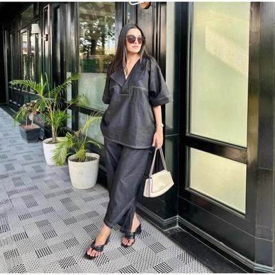 2025 Sommer Lässiges Denim-Set für Damen Mode Vintage Umlegekragen Taschen Hemden Kordelzug Weitbeinige Hosen 2-teiliges Einfarbiges Outfit
