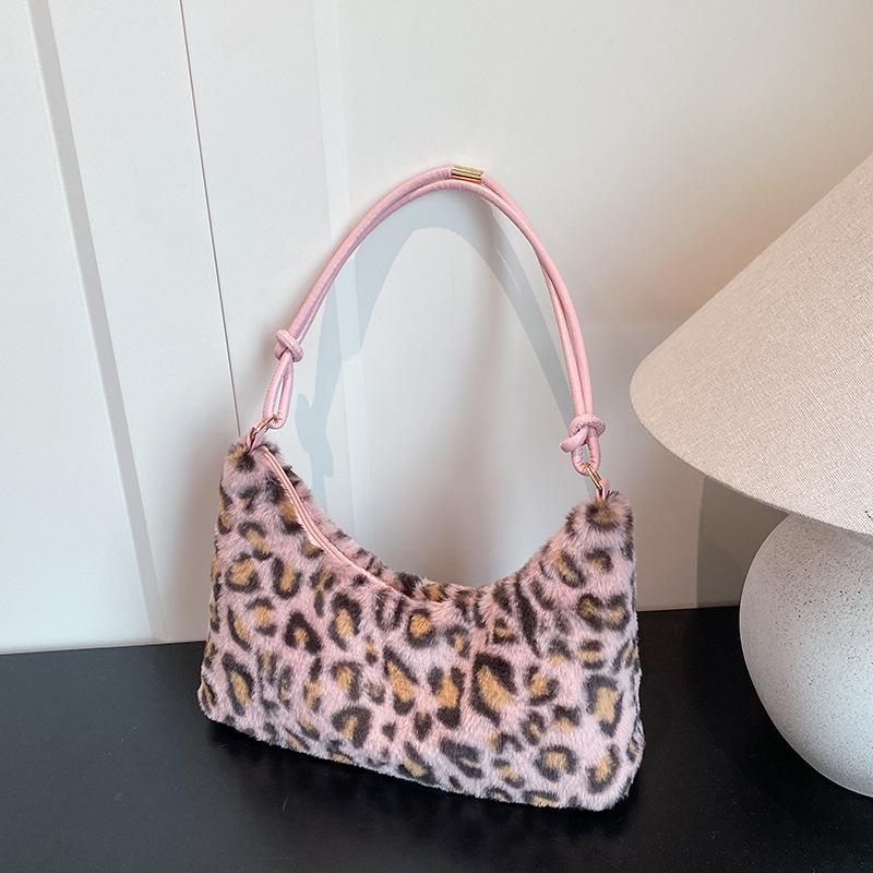 

Winter Retro Leopard Plush Shoulder Bags for Women Versatile Ladies Furry Underarm Bag Casual Simple Female Hobos Tote Handbags рожевий