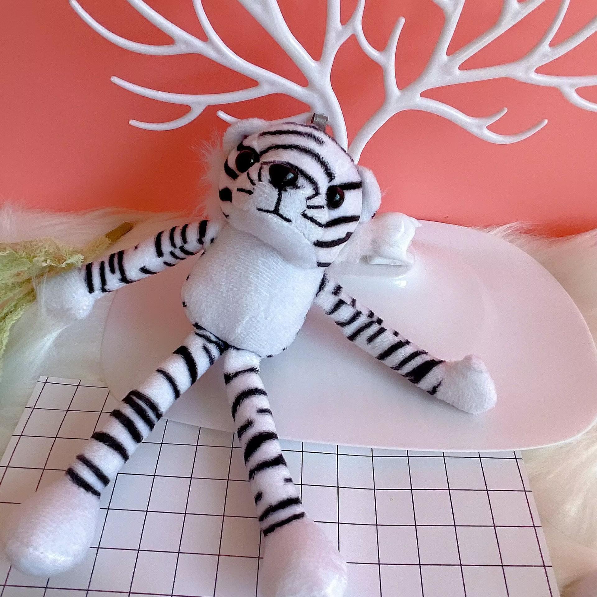 

Супер милий плюшевий брелок-підвіска у вигляді дитинча тигра 18cm