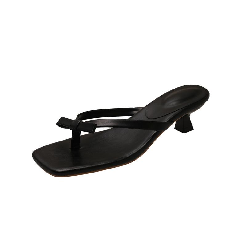 Beautiful toe shoes fairy sandals small vacation thick heel bow slippers French 2025 summer new cool slippers
