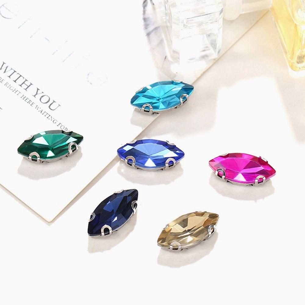 50 ks/balení Našívací skleněné křišťálové kameny se stříbrnými drápky Diamantové korálky ozdoba pro ruční práce