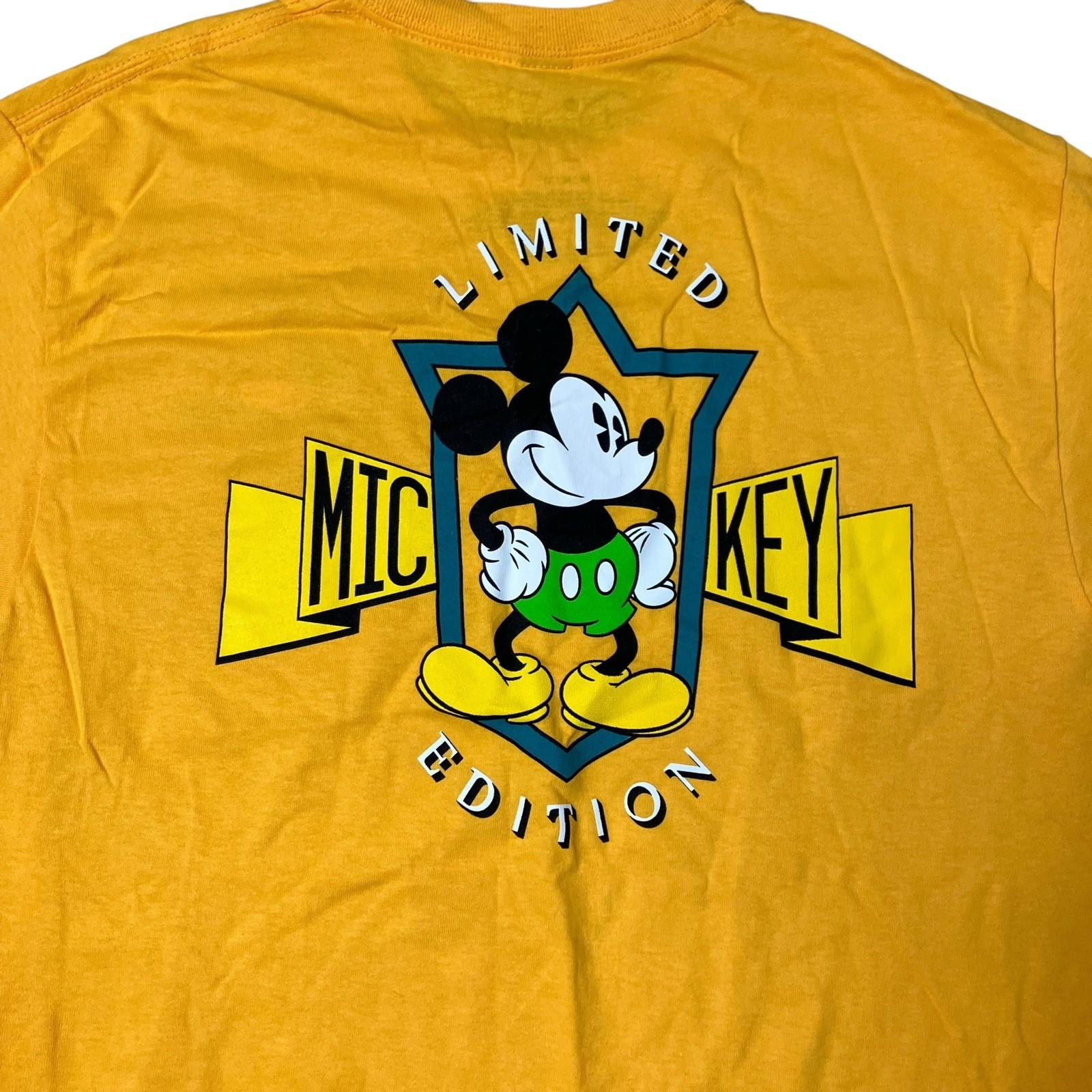 Disney T-Shirt Adult M Yellow Mickey Mouse Limited Edition Graphic Print Retro XXXXL