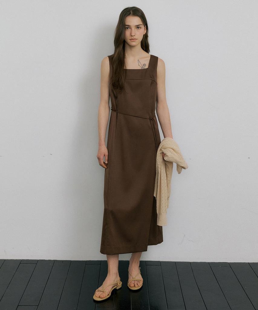 OCTETTE Iris Satin Square Neck Ops_2Color