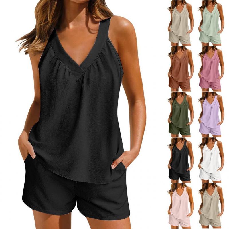 Completo da donna con shorts e top casual senza maniche a tinta unita, scollo a V, morbido