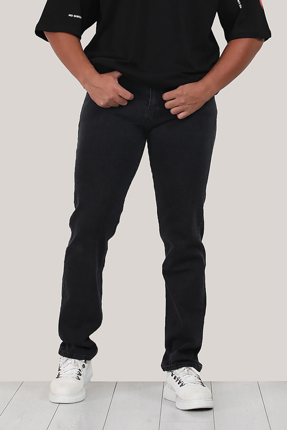 

Мужские джинсы-трубочки 44 чёрный