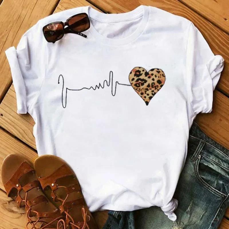 Leopard Love Heart Print Women Fashion T Shirt Black Female Short Sleeve Graphic Tops Women Sleeved Harajuk Streetwear Casual