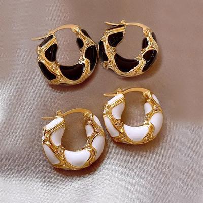 New Vintage Enamel Color Metal Texture Small Hoop Earrings For Women Trendy Gold Plated Statement Ear Buckle Creative Jewelry