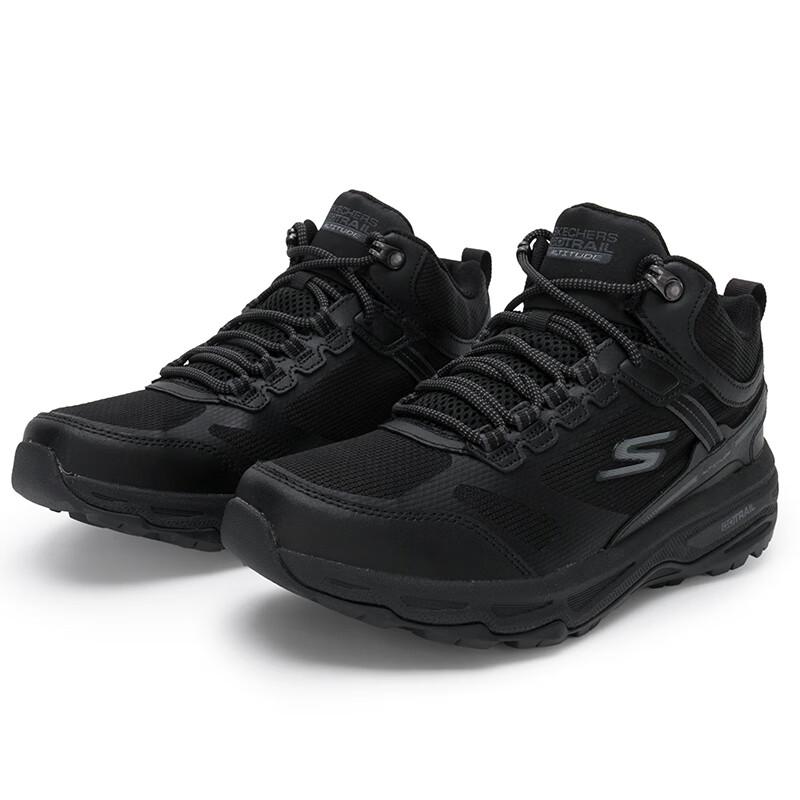 Skechers Men's Lightweight Cushioned Running Shoes