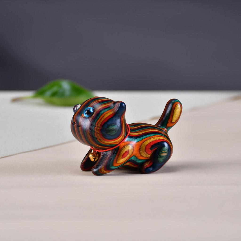 Rainbow Wood Carving: Cute Cat Desktop Ornament - Creative Miniatures for Home Decor