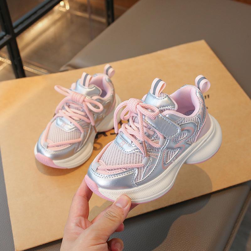 Koreanische Version modischer Mädchen-Sportschuhe Plateau und leichtgewichtige Laufschuhe für mittelalte und ältere Kinder 2025 Frühling und Herbst neu b