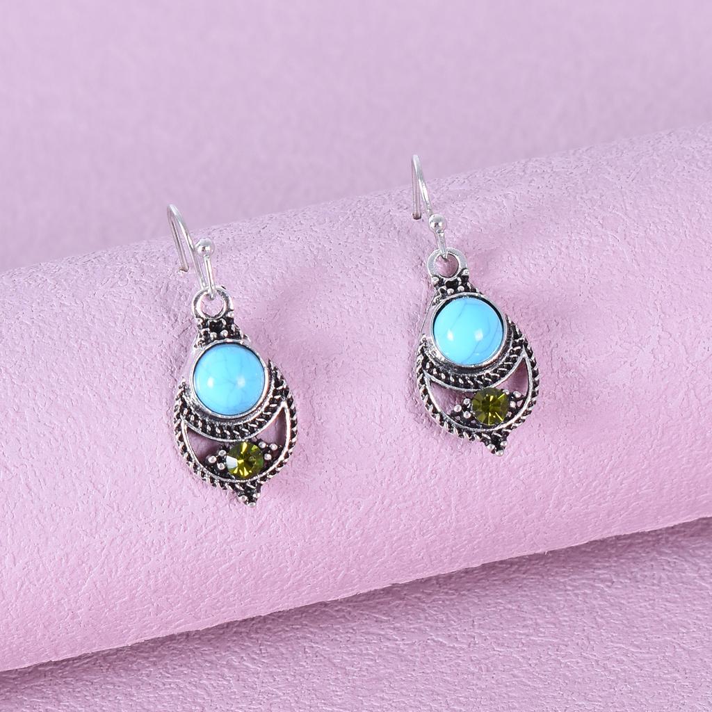 1Pair Simple Earrings Bohemian Fengya Pendant Palace Retro Hollow Carved Ear Hook Female Jewelry