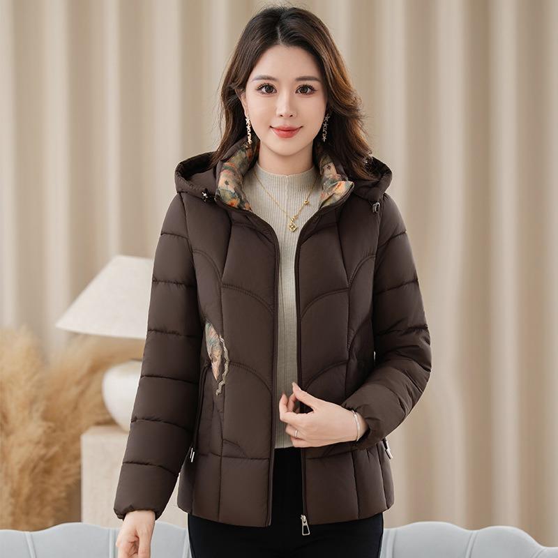 

Бабушкина зимняя стеганая одежда женская для среднего и пожилого возраста стеганые куртки утолщенные мамины пуховые стеганые куртки пожилая женщина одежда с капюшоном 5XL suggestion [150--165] catties кофейный