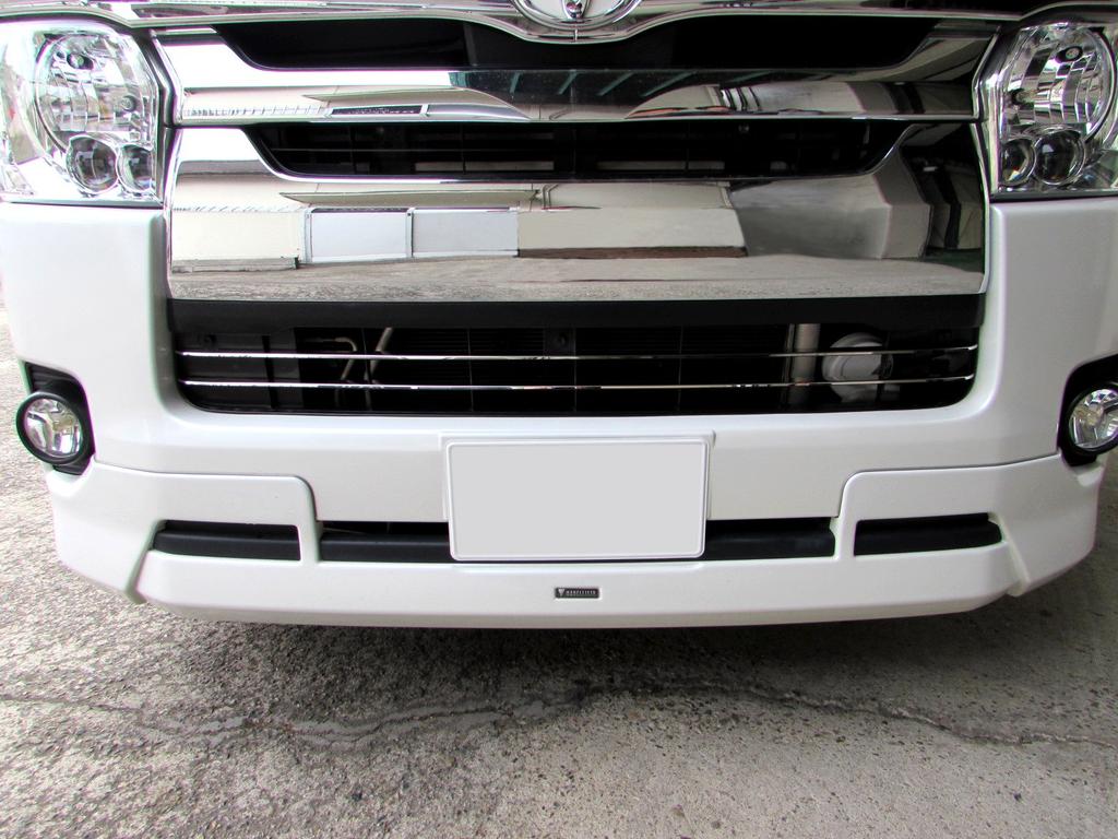 BRIGHTZ Finish Stainless Steel Plated Front Bumper Mould for Toyota Hiace 200 Type IV Narrow Type 4 Ultra-Mirror (Standard) 2-Piece (FBUM-MOL-026)