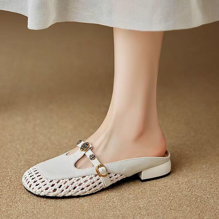 2025 new hollow hole shoes women's breathable fashion bag head cool slippers women's summer soft leather woven half shoes women