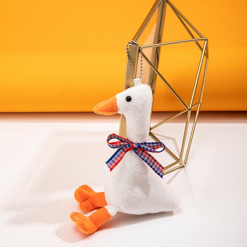 White Goose Plush Keychain – Cute Cartoon Doll Backpack Charm